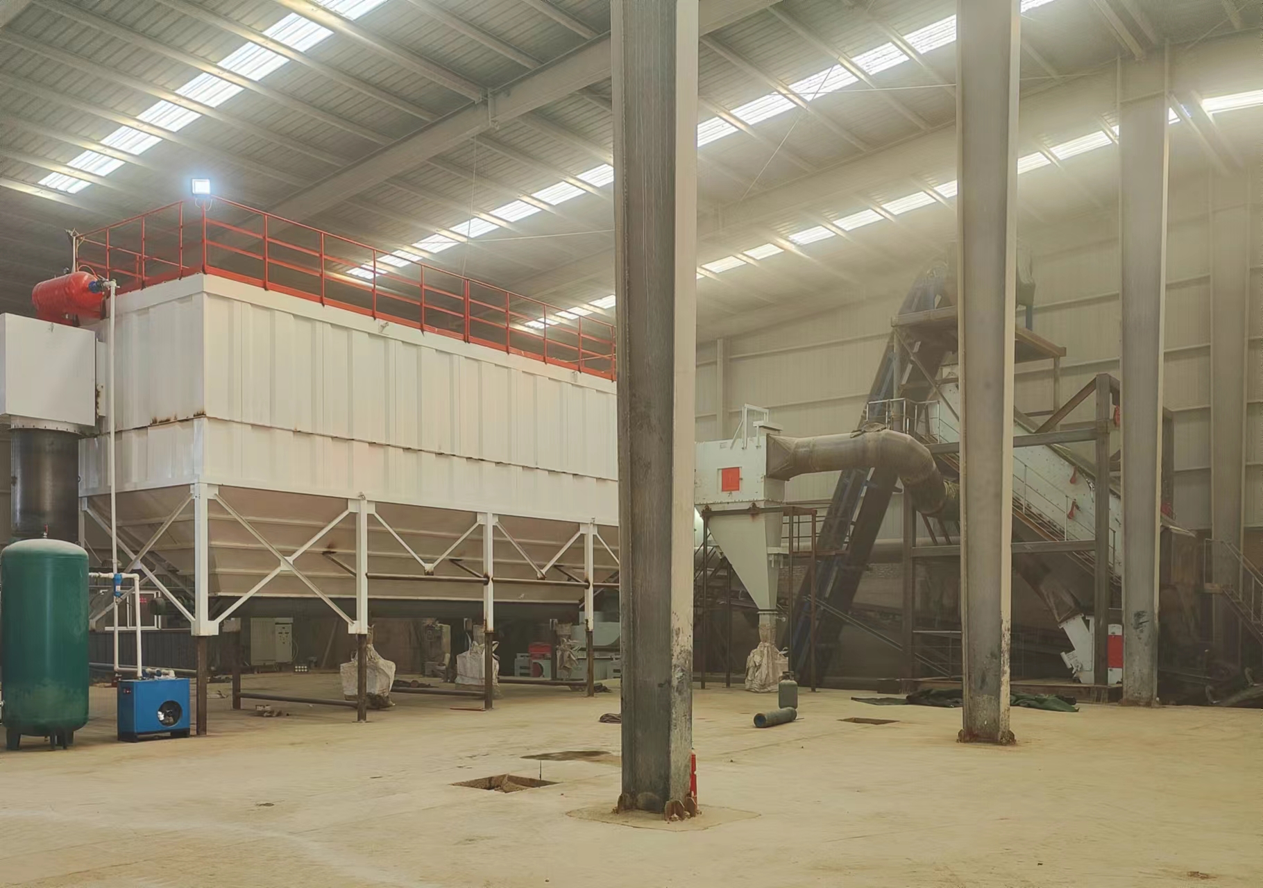 與平面制砂相比，干法制砂樓有哪些優(yōu)勢？